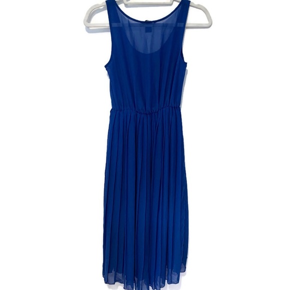 π 2 for $30! π H&M Hi-Low Dress - Picture 4 of 5